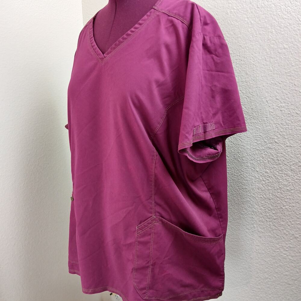 Dickies Distressed Essence 3-Pocket V-Neck Scrub Top Women 4XL wine repaired SS